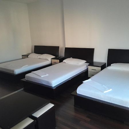 Hotel Yjet 포그라데츠 외부 사진